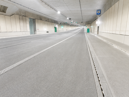 Regline K-T S200 – Monolithische Bordstein- und Tunnelentwässerungsrinne DN200