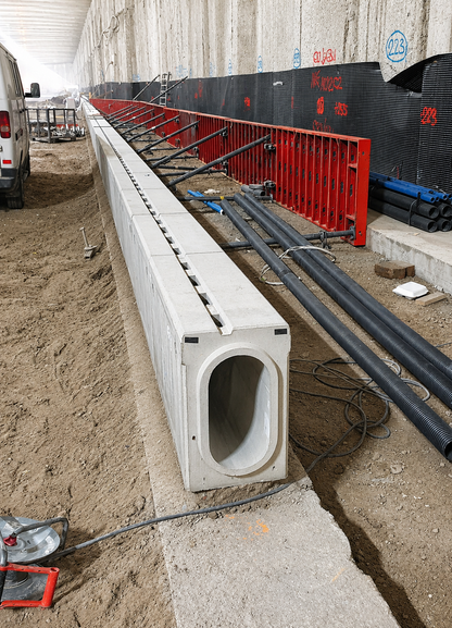 Regline K-T S200 – Monolithische Bordstein- und Tunnelentwässerungsrinne DN200